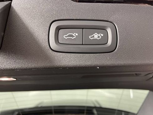 Used 2025 Volvo V60 B5 Cross Country Plus AWD/4WD image 53