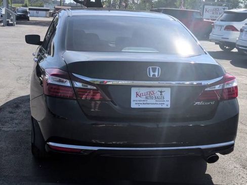 Used 2017 Honda Accord LX image 7