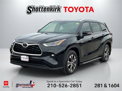 Used 2024 Toyota Highlander XLE