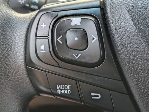 Used 2015 Toyota Camry LE FWD image 22