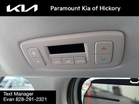 Used 2025 Kia Carnival SX Prestige image 17