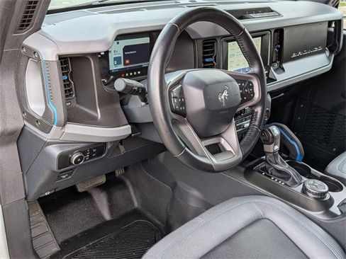 Used 2023 Ford Bronco Black Diamond image 10