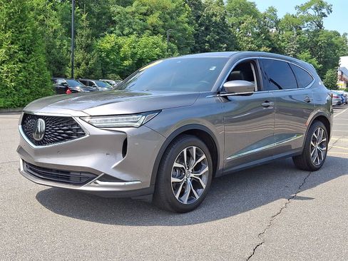Used 2024 Acura MDX w/ Technology Package AWD/4WD image 3