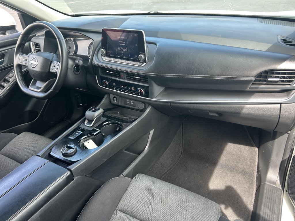 Used 2025 Nissan Rogue SV AWD/4WD image 34