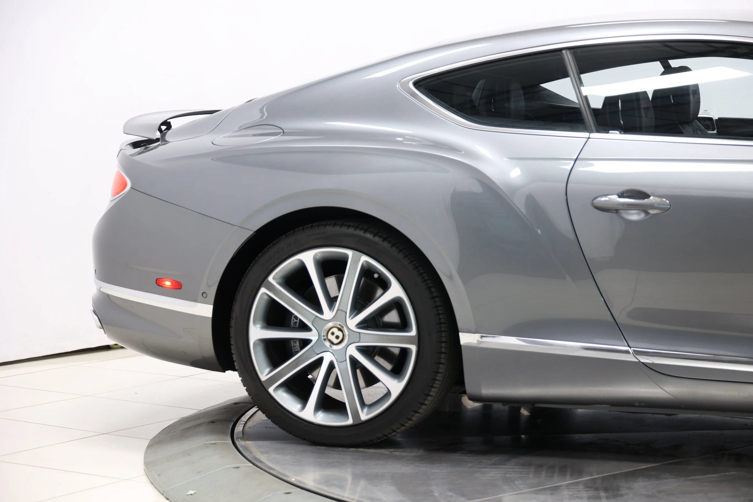 Used 2020 Bentley Continental GT AWD/4WD image 70