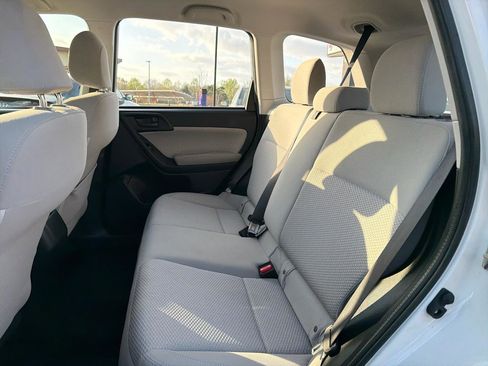 Used 2018 Subaru Forester 2.5i w/ Alloy Wheel Package image 17