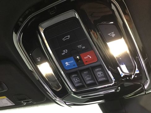 Used 2023 Jeep Grand Cherokee L Overland AWD/4WD image 44