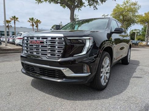 New 2026 GMC Acadia Denali w/ Super Cruise Package FWD image 8