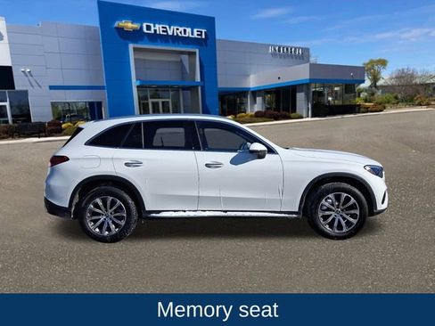 Used 2023 Mercedes-Benz GLC 300 4MATIC image 9