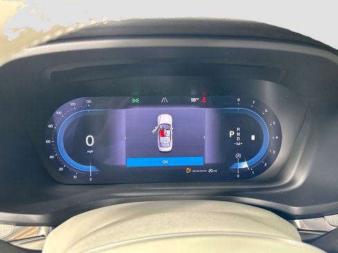 New 2025 Volvo S60 B5 Plus w/ Climate Package image 8