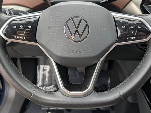 Used 2023 Volkswagen ID.4 Pro AWD/4WD image 25