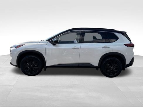 Certified 2023 Nissan Rogue SV w/ SV Premium B Package AWD/4WD image 13