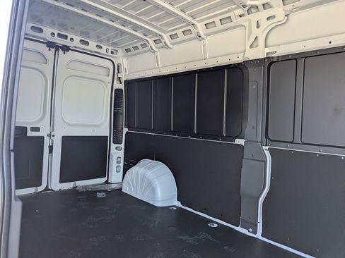 New 2026 RAM ProMaster 2500 w/ Convenience Group image 8