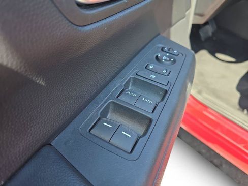 Used 2024 Honda CR-V EX image 6