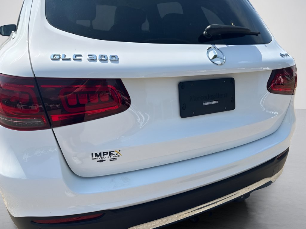 Used 2022 Mercedes-Benz GLC 300 4MATIC image 5
