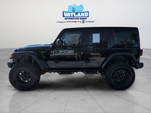 Used 2022 Jeep Wrangler Unlimited Rubicon w/ LED Lighting Group image 2