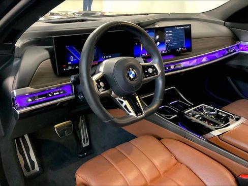 Certified 2023 BMW 760i xDrive image 18
