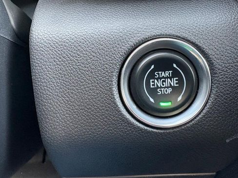 Used 2024 GMC Acadia Elevation w/ Luxury Package image 13