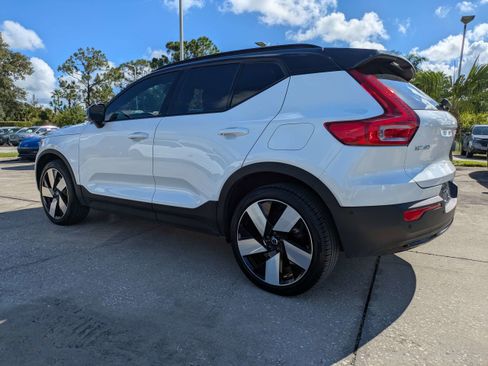 Certified 2024 Volvo XC40 Recharge Plus w/ Protection Package Premier image 6