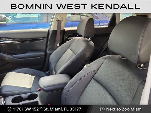 Used 2023 Kia Seltos SX image 9