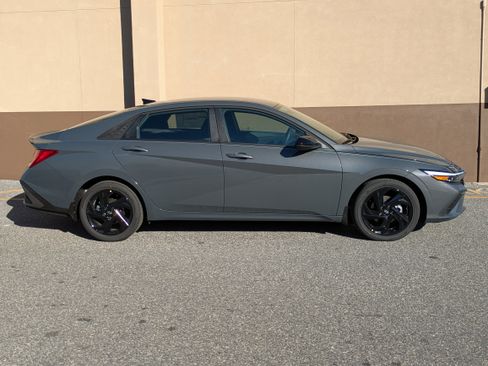 New 2026 Hyundai Elantra Sport image 3