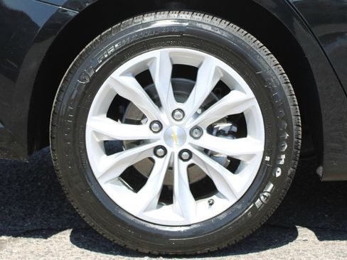 Used 2022 Chevrolet Malibu LT image 11