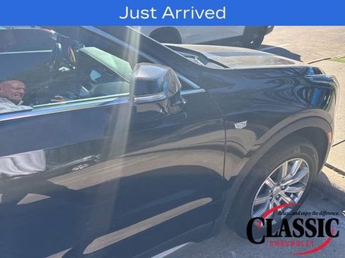 Used 2023 Cadillac XT4 Premium Luxury w/ Technology Package image 23