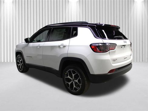 New 2026 Jeep Compass Limited w/ Sun, Sound & Navigation Group image 5