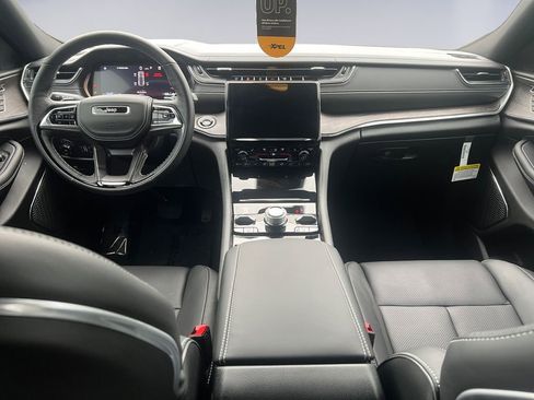 New 2025 Jeep Grand Cherokee Overland w/ Adv Protech Group III image 13