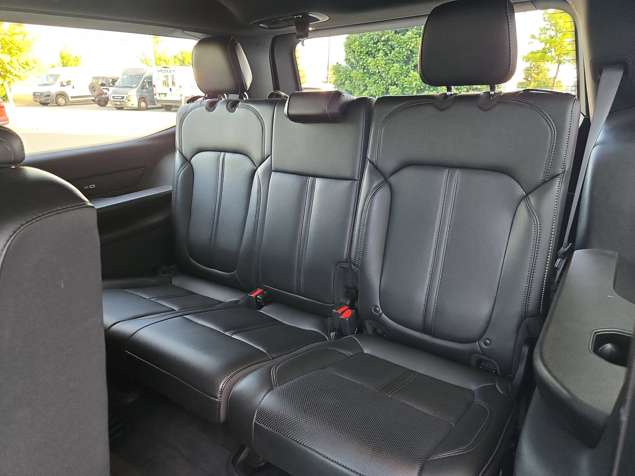 Used 2024 Jeep Wagoneer 4WD w/ Premium Group I image 38