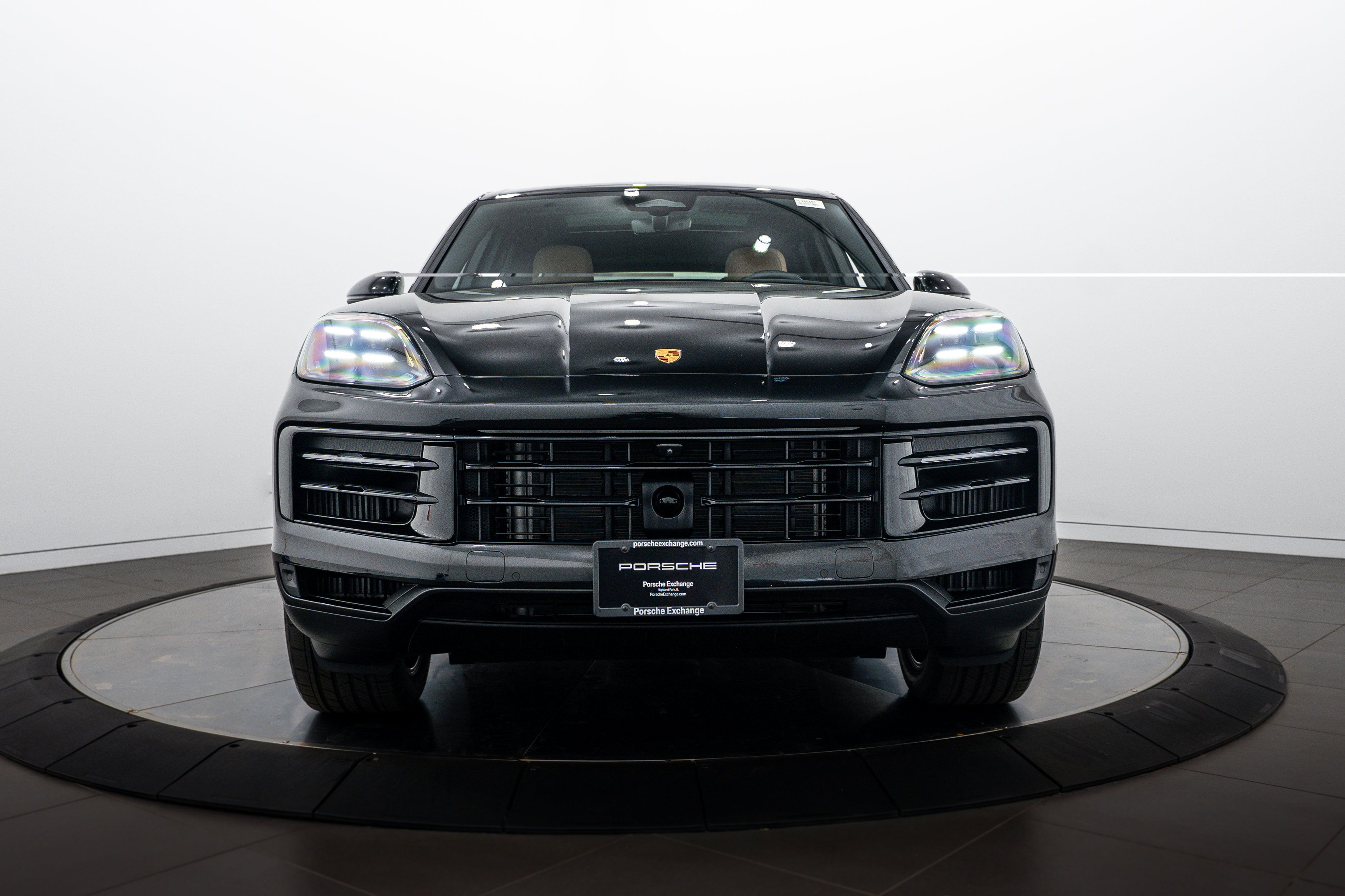 Certified 2026 Porsche Cayenne AWD/4WD image 10