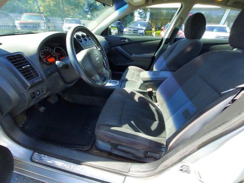 Used 2012 Nissan Altima 2.5 S FWD image 7