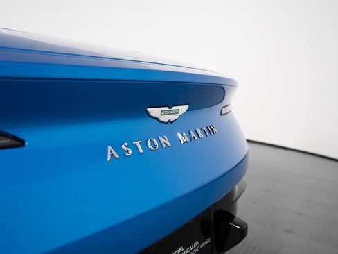 Used 2024 Aston Martin DB12 Convertible RWD image 31