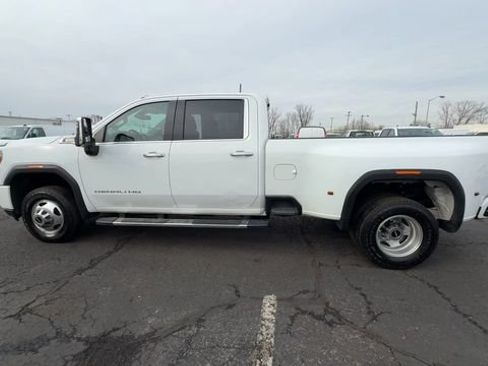 Used 2022 GMC Sierra 3500 Denali AWD/4WD image 5