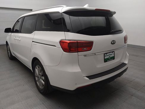 Used 2019 Kia Sedona EX FWD image 5