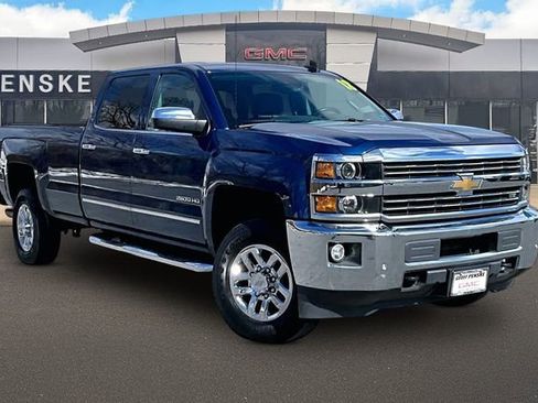 Used 2018 Chevrolet Silverado 2500 LTZ w/ LTZ Plus Package image 13