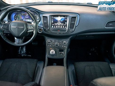 Used 2015 Chrysler 200 S w/ Navigation & Sound Group I image 20