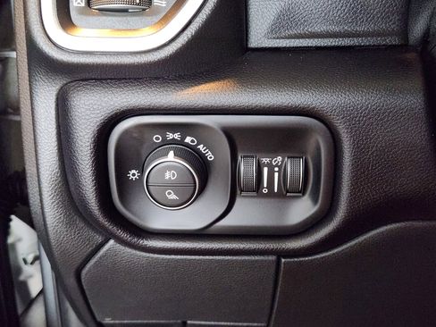 Used 2022 RAM 2500 Laramie w/ Night Edition AWD/4WD image 23