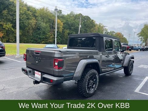 Used 2024 Jeep Gladiator Mojave AWD/4WD image 5