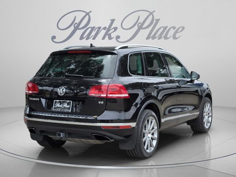 Used 2016 Volkswagen Touareg VR6 AWD/4WD image 6