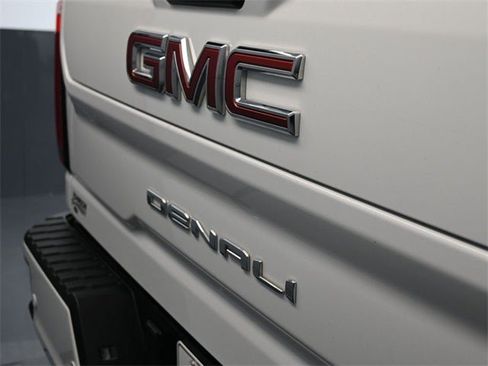 Used 2023 GMC Sierra 3500 Denali w/ Denali Ultimate Package image 29