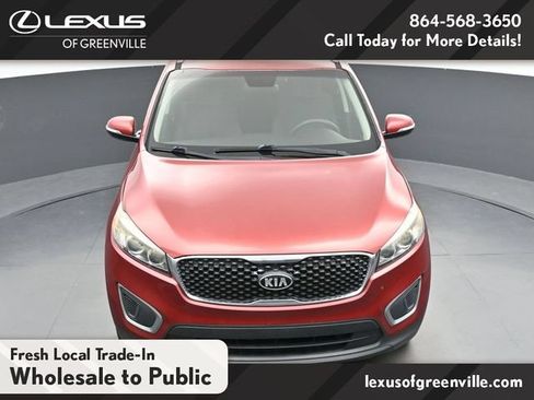 Used 2017 Kia Sorento FWD image 17