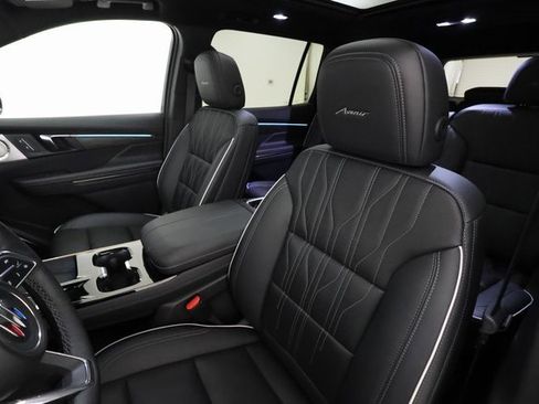 Certified 2025 Buick Enclave Avenir w/ Super Cruise Package image 11