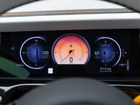 New 2027 Rolls-Royce Phantom Sedan RWD image 18