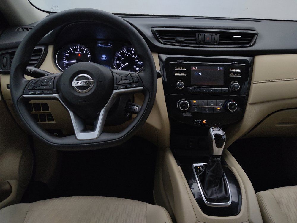 Used 2017 Nissan Rogue S FWD image 22