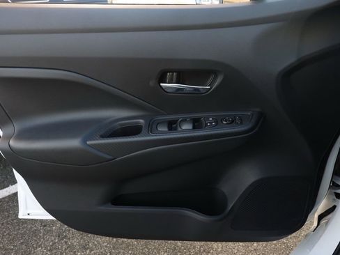 New 2025 Nissan Versa SV image 22