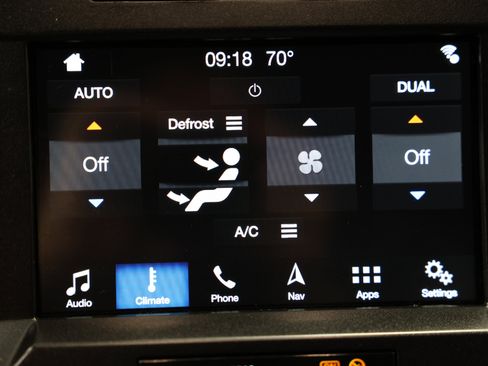 Used 2018 Ford F250 Lariat w/ Lariat Value Package image 39