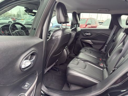 Used 2021 Jeep Cherokee Latitude Lux w/ Trailer Tow Group image 29