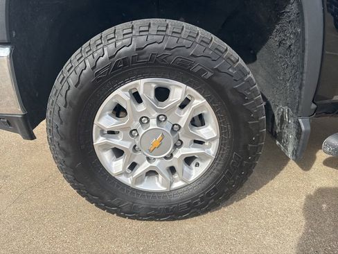 Used 2022 Chevrolet Silverado 3500 LTZ w/ LTZ Plus Package image 14