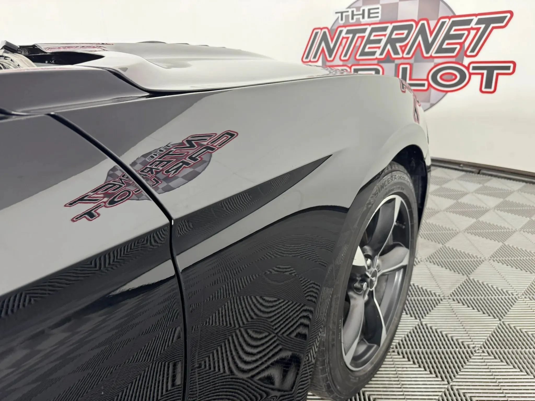 Used 2020 Ford Mustang Convertible w/ Equipment Group 101A RWD image 36